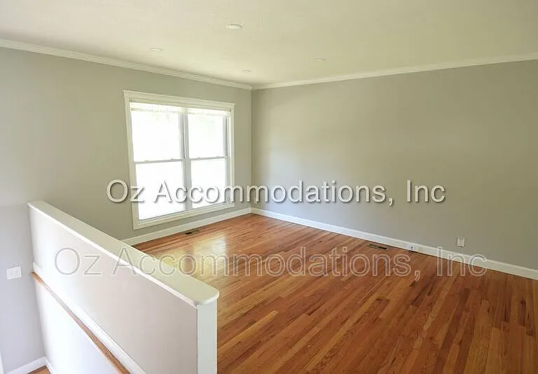 707 N Seminole Dr — Photo 7