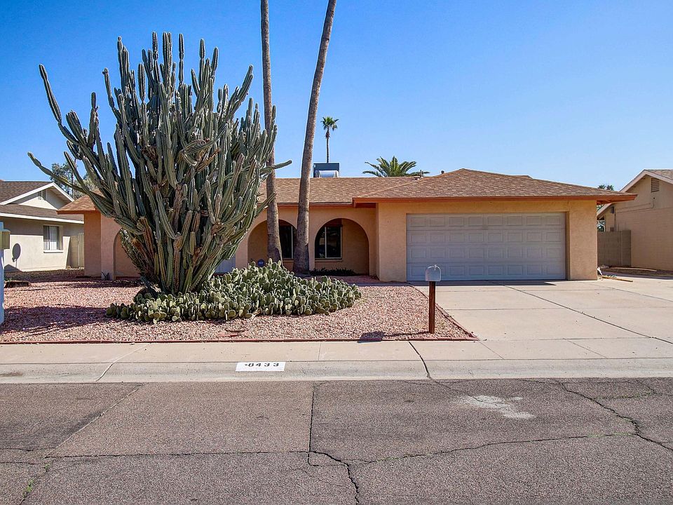 1st image of 8433 N 47th Dr