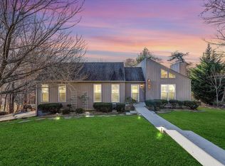 6633 Sugar Ridge Dr, Roanoke, VA 24018