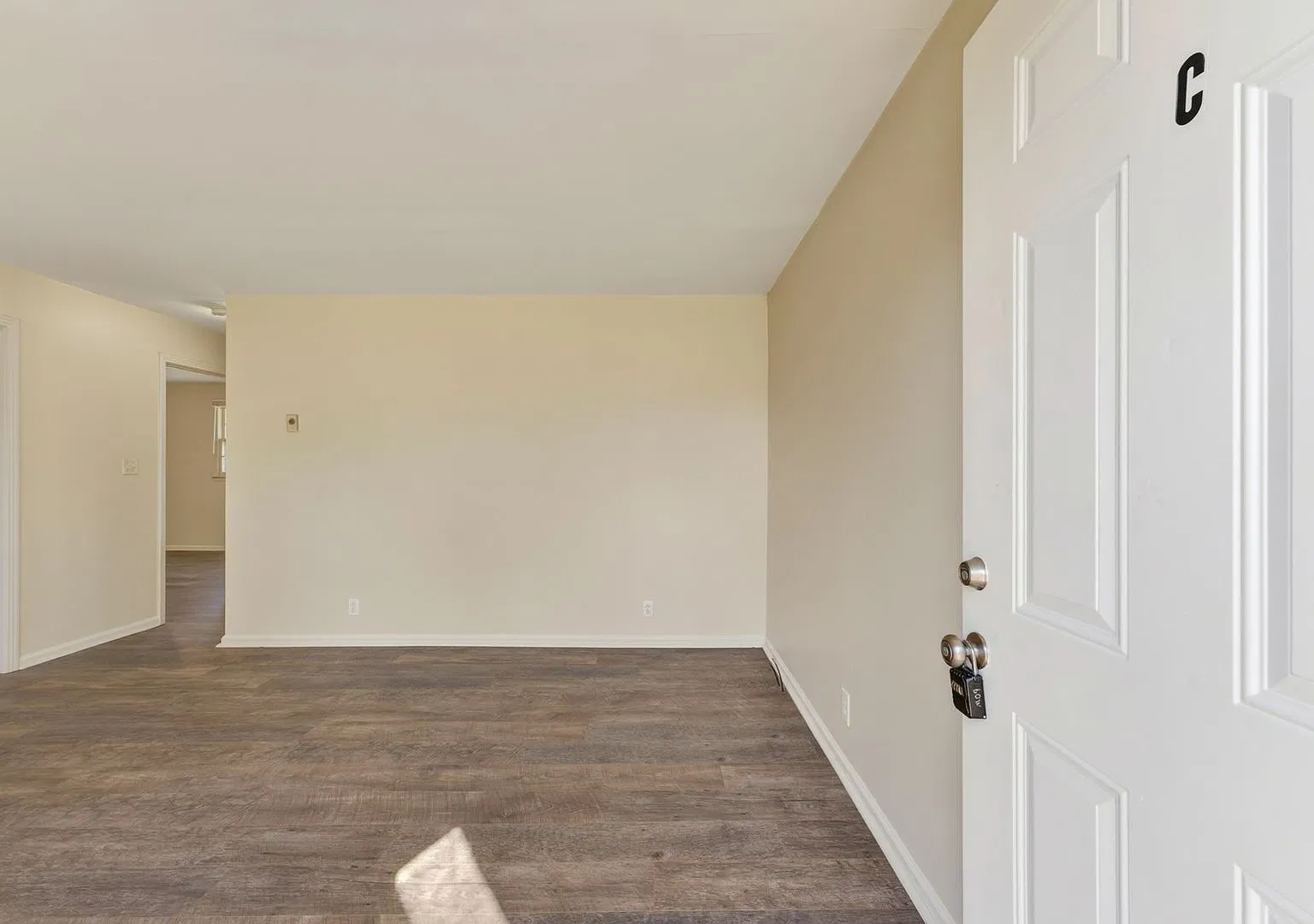 Tandy Drive-123 — Photo 2