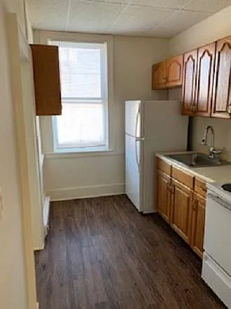 115 S Loudoun St — Photo 4
