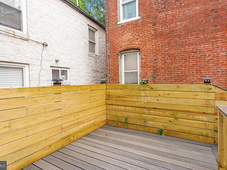 1201 4th St NW #B — Photo 13