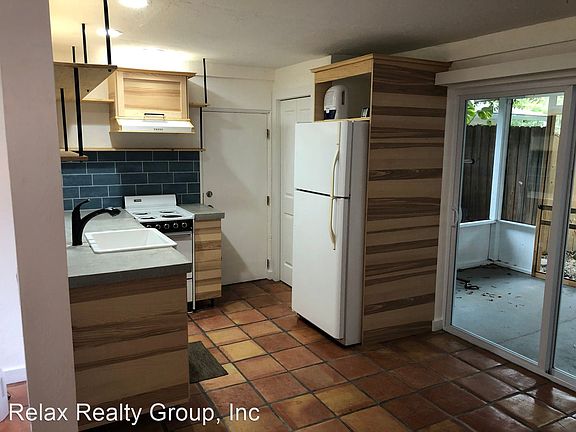 5th image of 7278B Cass Cir