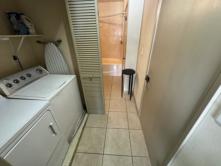 488 E Ocean Blvd #417 — Photo 31
