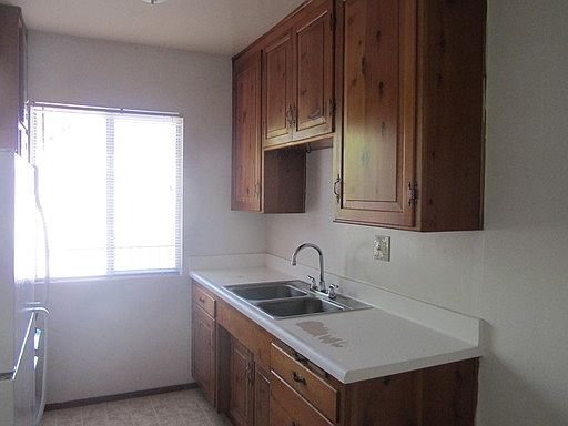 5th image of 4780 Wilson Ave APT 11