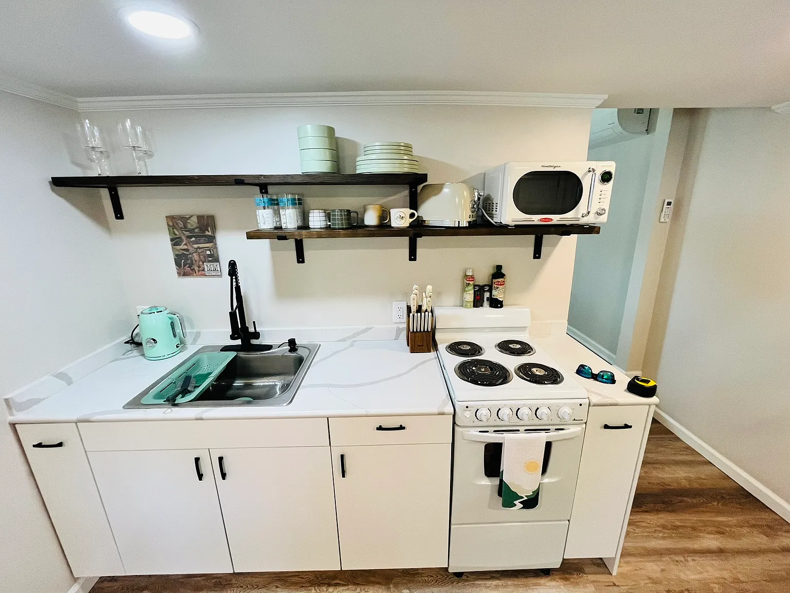 1 bed, 400 sqft, $1,595 — Photo 3