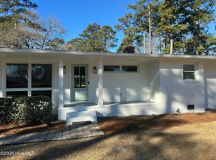 305 Country Club Drive, Trent Woods, NC 28562