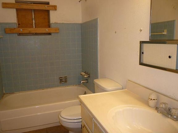 4th image of 14409 N 3rd Ave