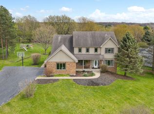 5603 Fox Ct, Crystal Lake, IL 60012