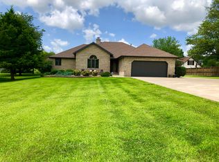 4403 N Willow Rd, Ozark, MO 65721