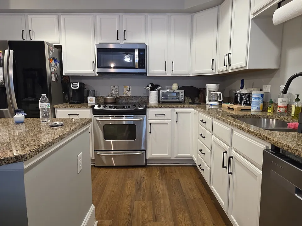 222 Glenwood Ave #517