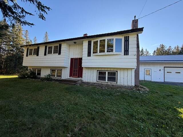 1st image of 930 Portage Road