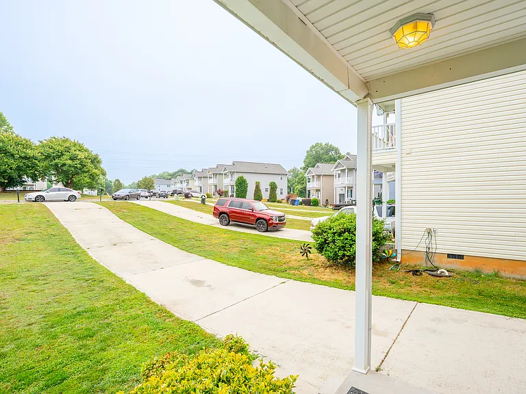 131 High Bluff Cir — Photo 25