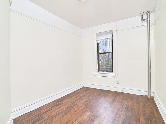 5th image of 703 Sterling Pl APT 2B