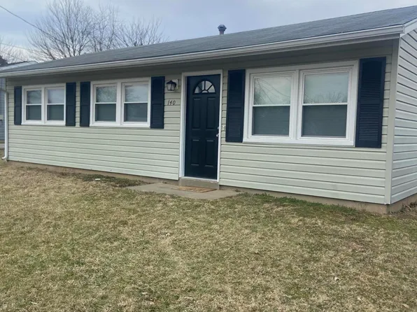 140 Meadowood Rd, Louisville, KY 40229