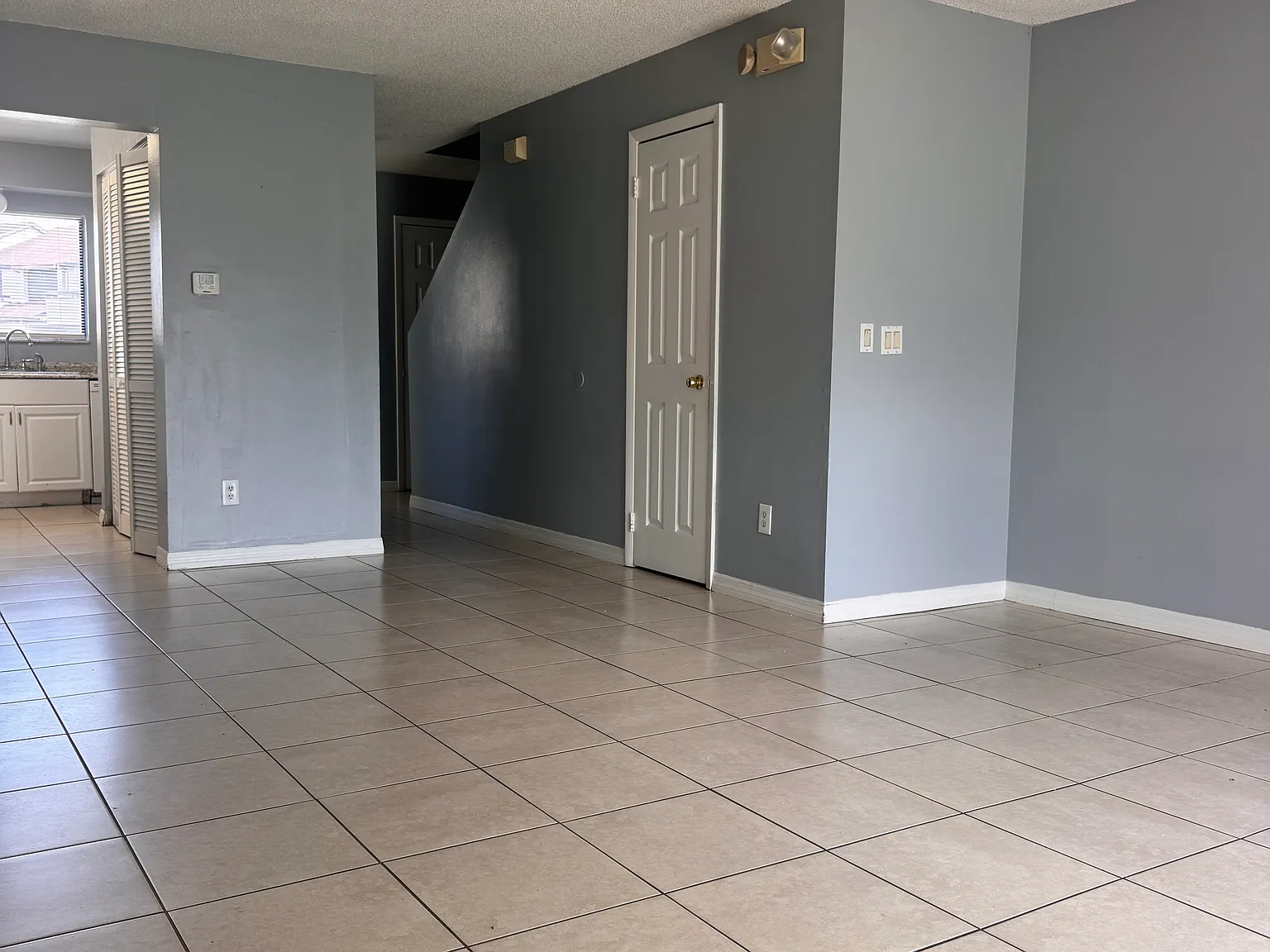2 bed, 2.5 bath, 1088 sqft, $1,450 — Photo 2