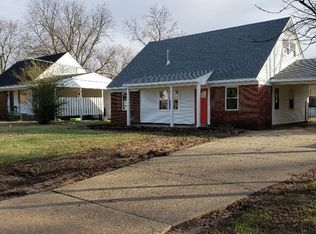 1475 Vicksburg Dr, Southaven, MS 38671