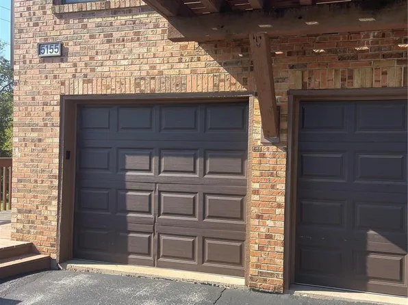 5155 Hollow Wood Ct APT A, Saint Louis, MO 63128