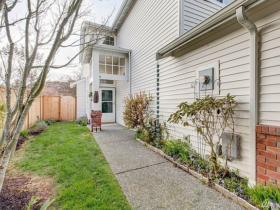 2nd image of 21522 40th Ave W