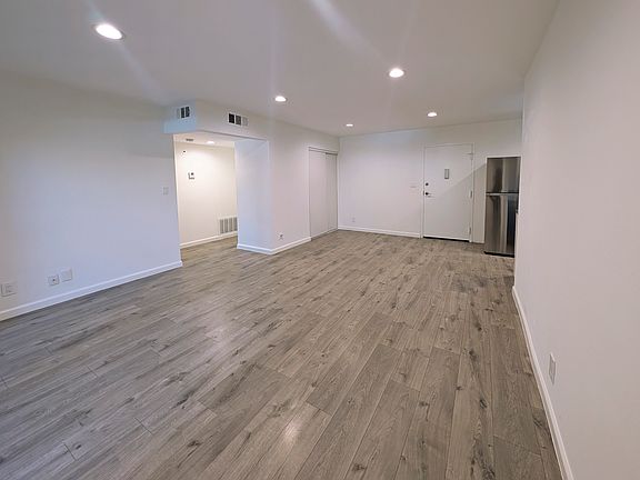 3rd image of 800 Orange Grove Ave APT 102