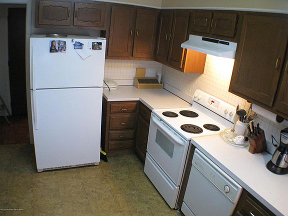 3rd image of 1088A Argyll Cir #100A
