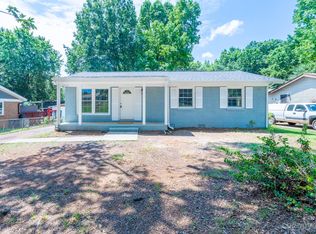 942 Carrington Dr, Charlotte, NC 28214