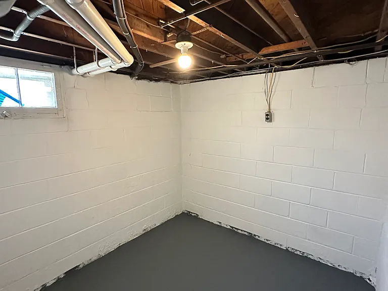 332 Harris Ln — Photo 16