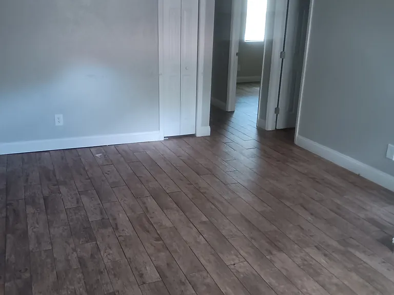 1508 E 15th St #1 — Photo 2