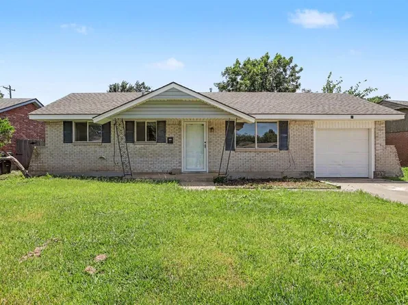 956 NW 6th St, Moore, OK 73160