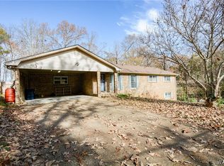 6112 Northwood Lake Dr E, Northport, AL 35473