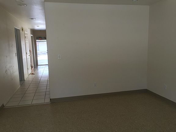 3rd image of 9015 NE Benton Dr