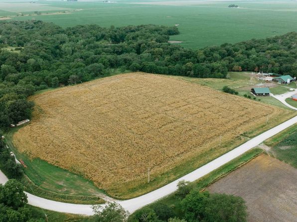 2586 310th St, Lehigh, IA 50557