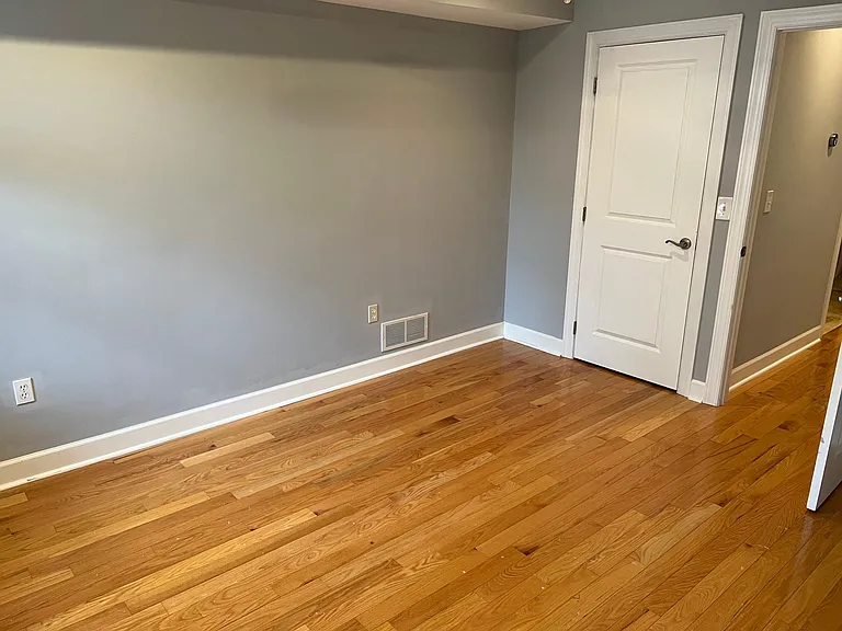 742 S Chadwick St — Photo 22