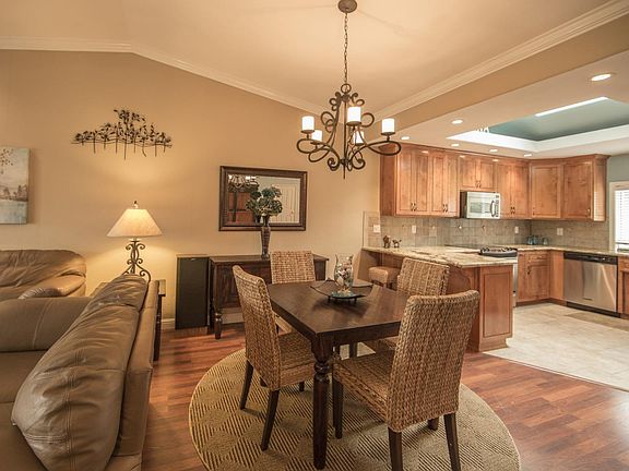 3rd image of 1107 Silver Oak Ct