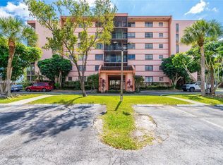 Lakeview Of The Californi, Miami, FL 33179