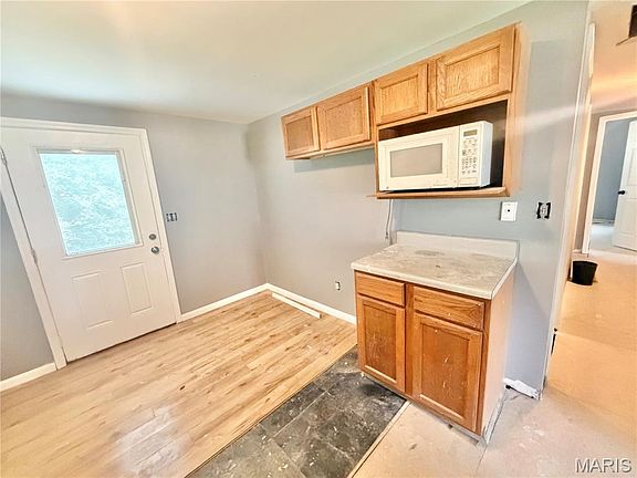 4th image of 1408 W Congress St