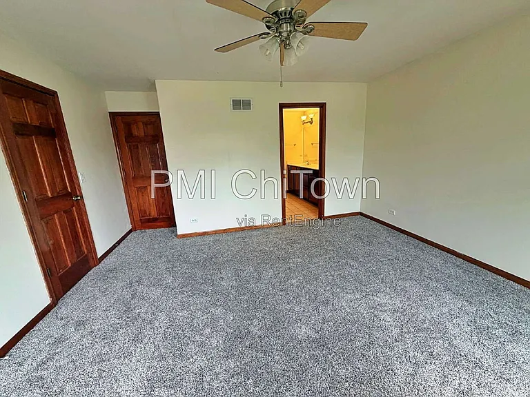 2050 Rockland Dr — Photo 21