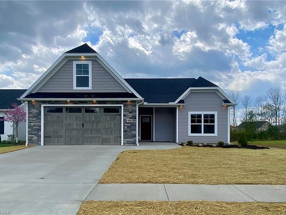 1st image of 4868 Mandarin Dr