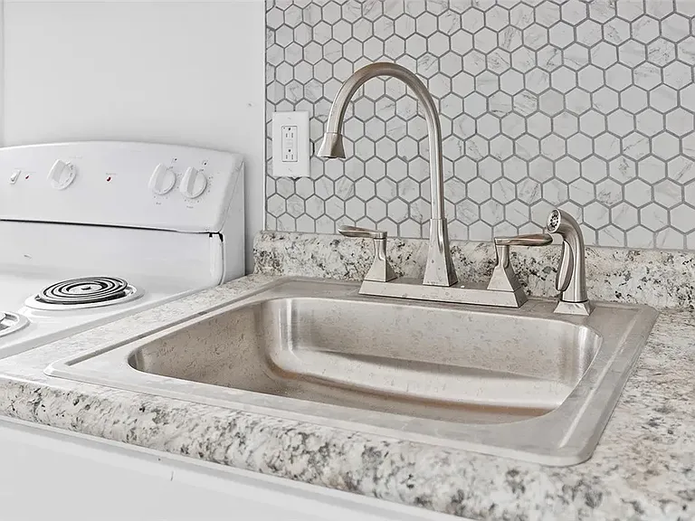258 E Warrington Ave #2 — Photo 8