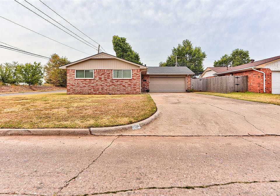 1st image of 201 Holbrook Dr
