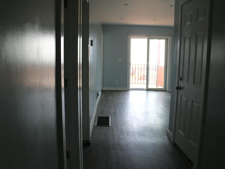 29 Alpha St #B — Photo 12