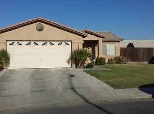 405 El Adobe St, Bakersfield, CA 93307
