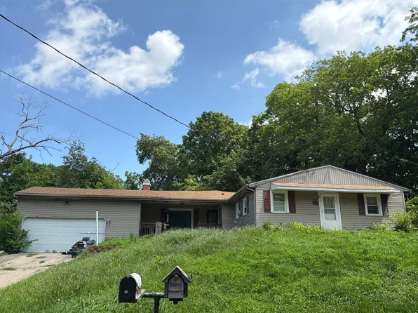 105 Morton St, Creve Coeur, IL 61610