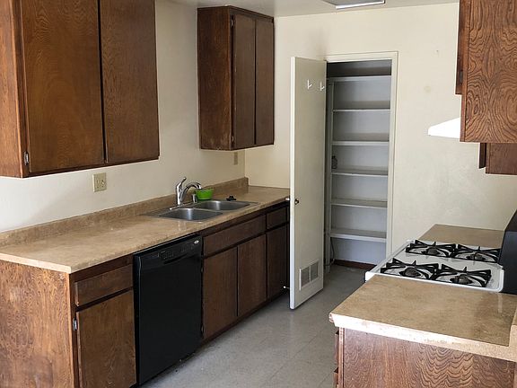 3rd image of 862 Picador Blvd