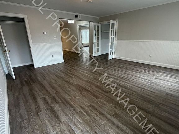 3rd image of 314 N Michigan Ave #3