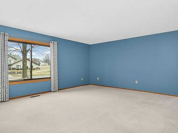 5th image of 5420 Orleans Ln N APT 5