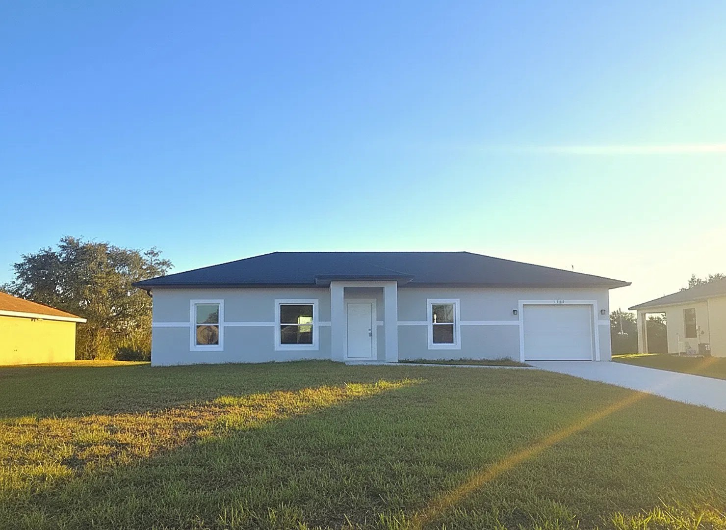 2025 3 Bedroom, 2 bath, 1 car garage now available in SW Lehigh Acres — Photo 3