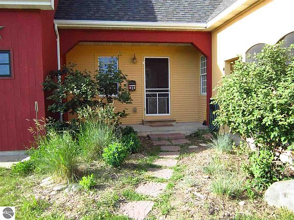 3rd image of 8200 Ole White Dr