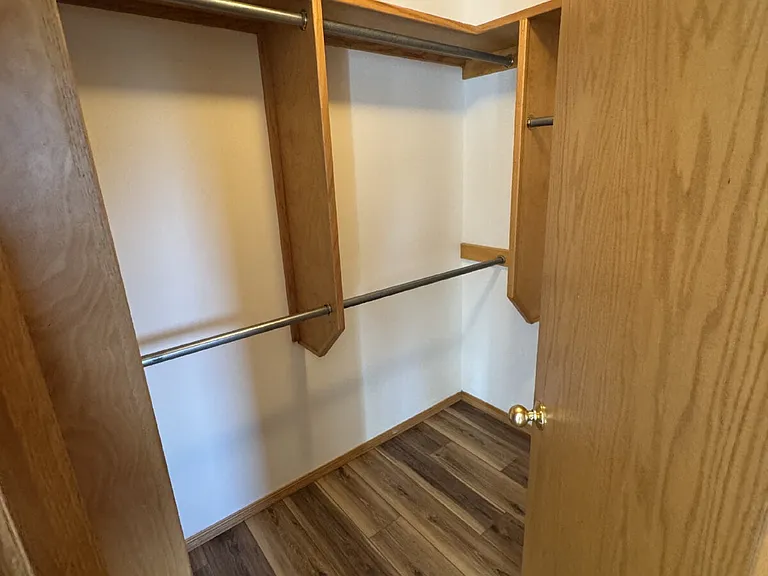 2126 E Country View Dr — Photo 13
