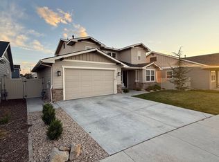5771 W Daphne Dr, Meridian, ID 83646